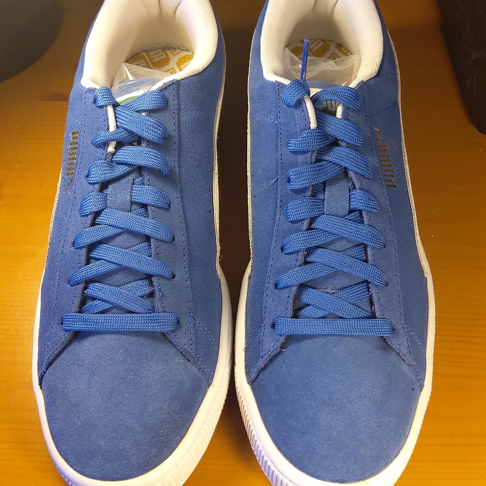 Puma sneakers